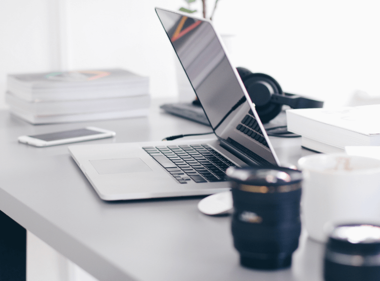 Pirra Smith - Claves para triunfar autoeditando un libro en Amazon